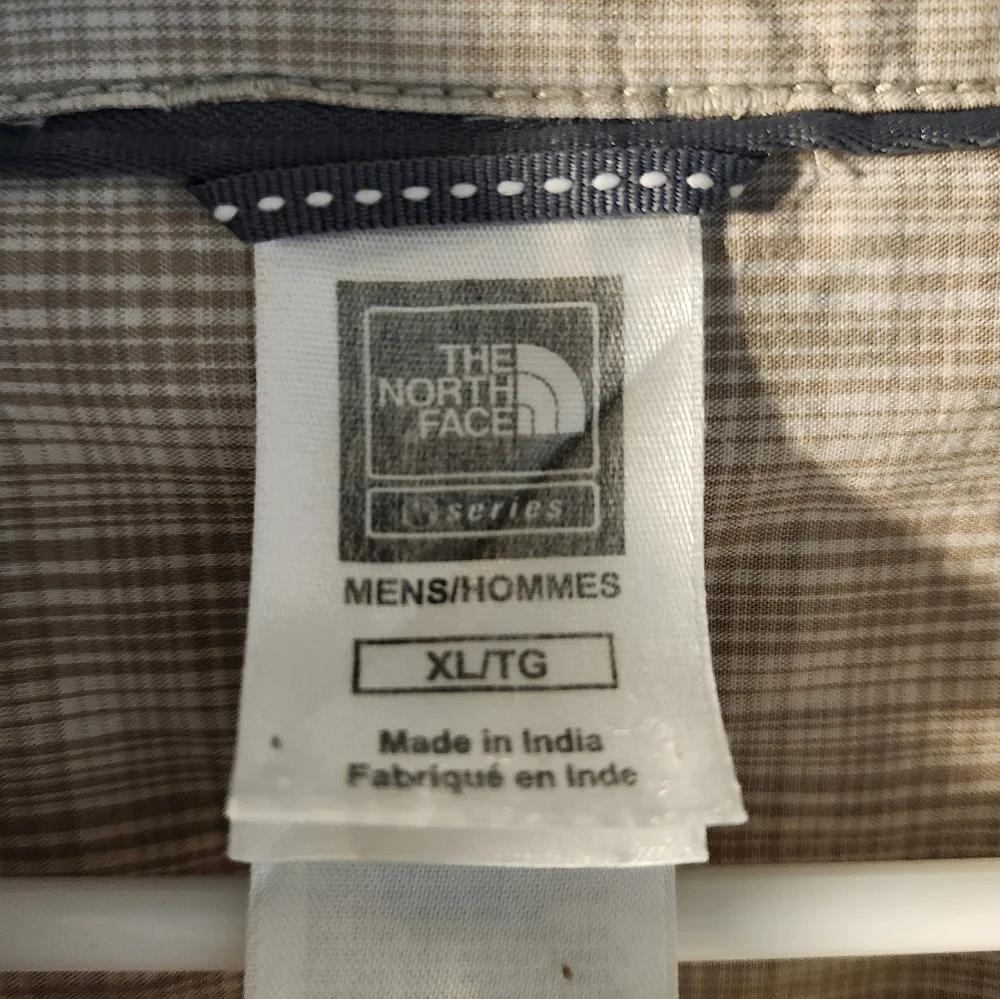 North Face Men's Light‎ Brown and Off White Plaid Button-Up Shirt Size XL